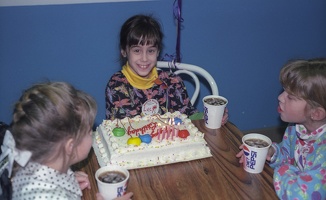 252-18 199301 Lucys Eighth Birthday